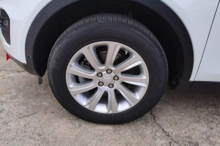Used Land Rover Discovery Sport 2019 240 PS SE Version China VI Standard