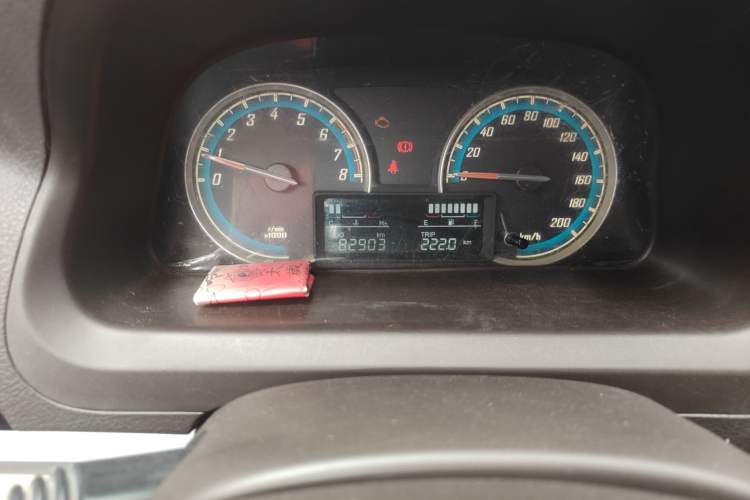Used Baojun 730 2014 1.5L manual standard trim 7 seats
