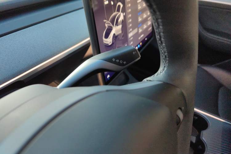 Used Tesla Model Y 2024 Rear-Wheel-Drive Version
