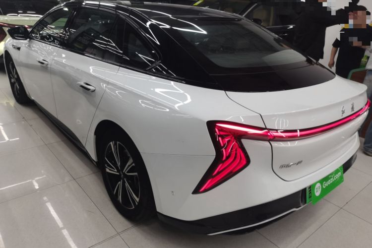 Used Hongqi EH7 2024 820 Pro Rear Left 45 Deg