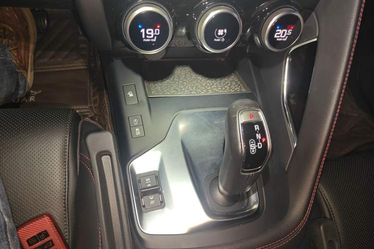 Used Jaguar E-PACE 2018 P200 First Edition Limited Edition China V Standard
