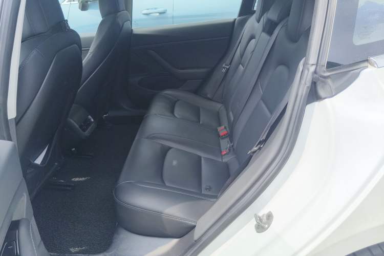 Used Tesla Model 3 2019 Long-Range Rear-Wheel-Drive Version
