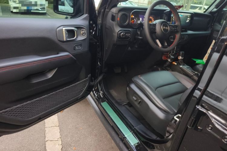 Used Jeep Wrangler 2024 2.0T Robin Hood Four-Door Edition Interior 3