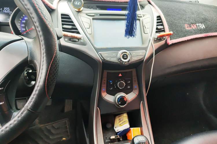 Used Hyundai Elantra (5th Generation / Langdong) 2015 1.6L Manual Fashion Edition