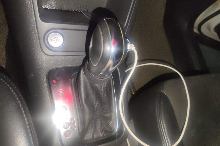 Used Volkswagen Tiguan 2012 2.0 TSI Automatic All-Wheel Drive Flagship Edition
