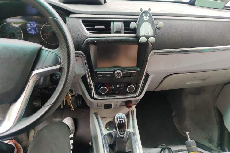 Used Jinbei New Hiace X30L 2016 1.5L Business Edition DLCG14 Audio And AC Panel