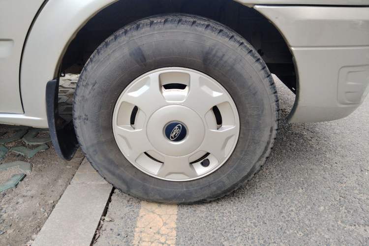 Used Ford Transit Custom 2016 2.2T Short-Wheelbase 6-Seater Mid-Roof Multi-Purpose Vehicle