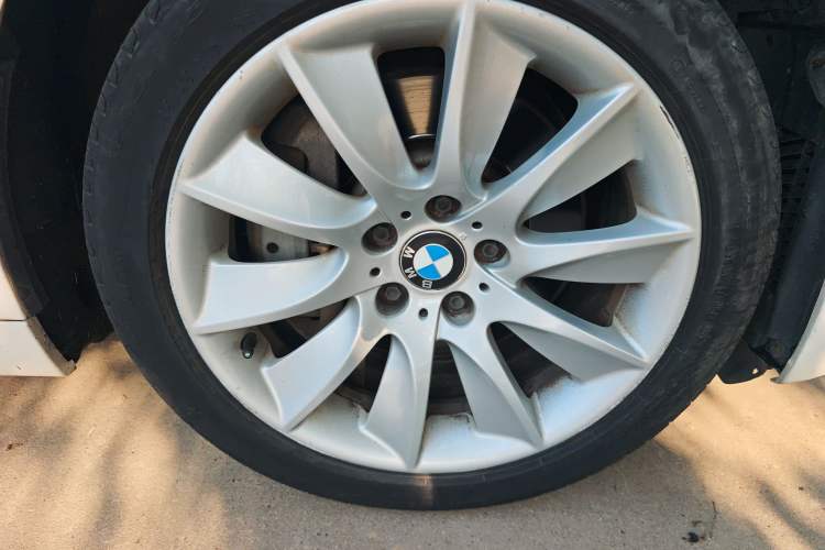 Used BMW 5 Series 2011 535Li Leading Model