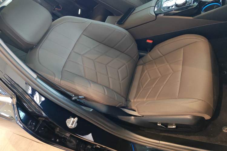 Used BMW i5 2024 eDrive 35L Luxury Package
