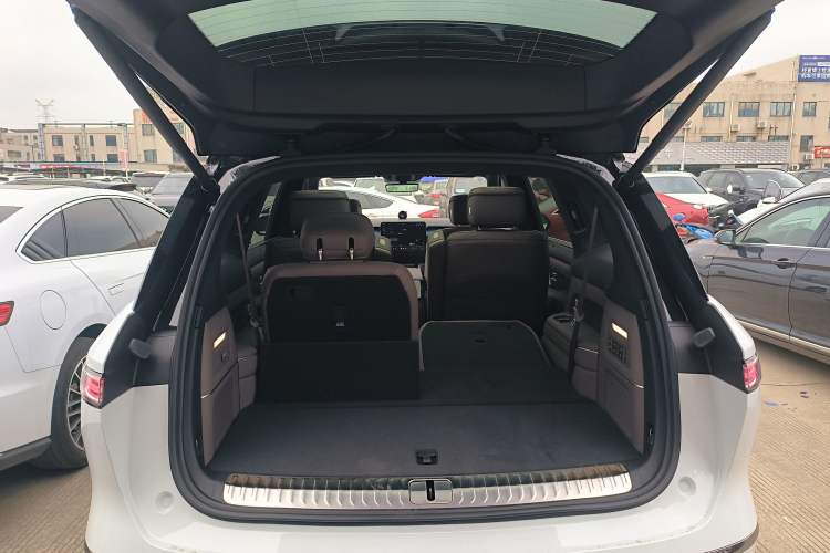 Used Nio ES8 2026 Model 6-seat Executive Luxury Edition Trunk