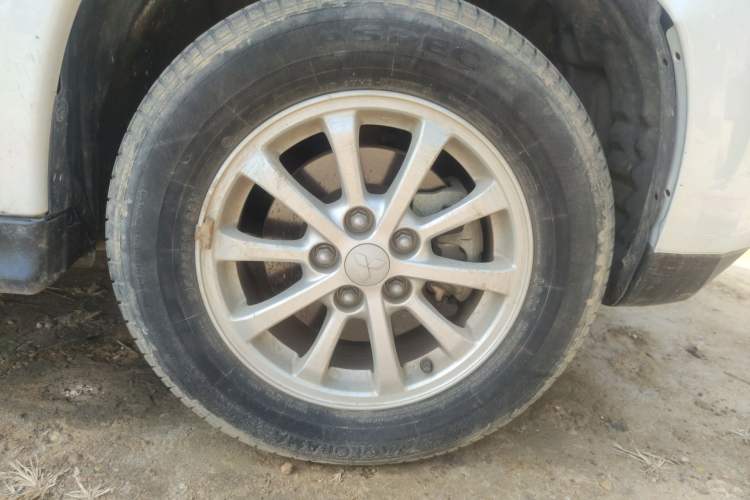 Used Mitsubishi ASX 2013 1.6L Manual Two-Wheel Drive Standard Edition
