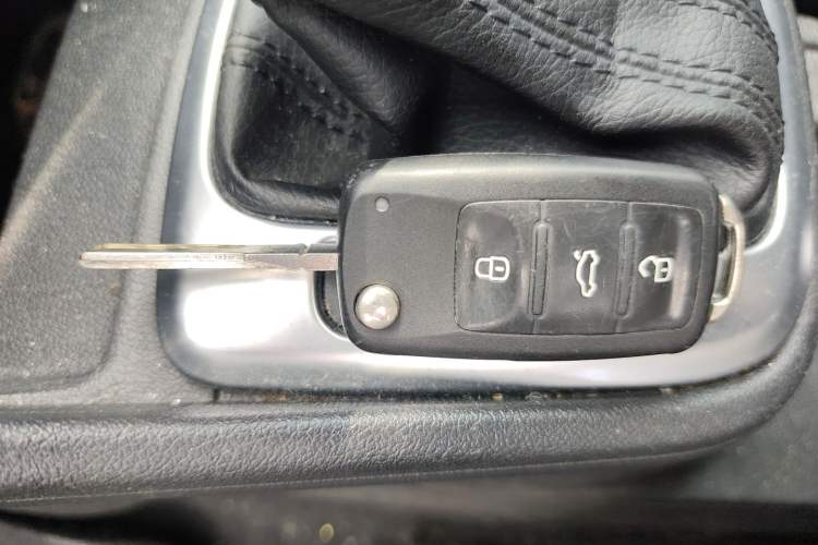 Used Skoda Rapid Spaceback 2014 1.6L Automatic Enjoyment Edition
