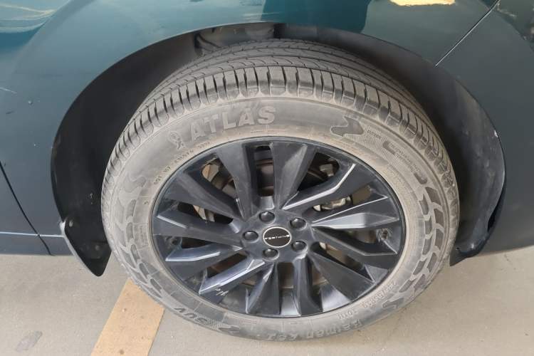 Used FORTHING T5 EVO 2021 1.5TD DCT Diamond Edition Right Front Wheel Hub