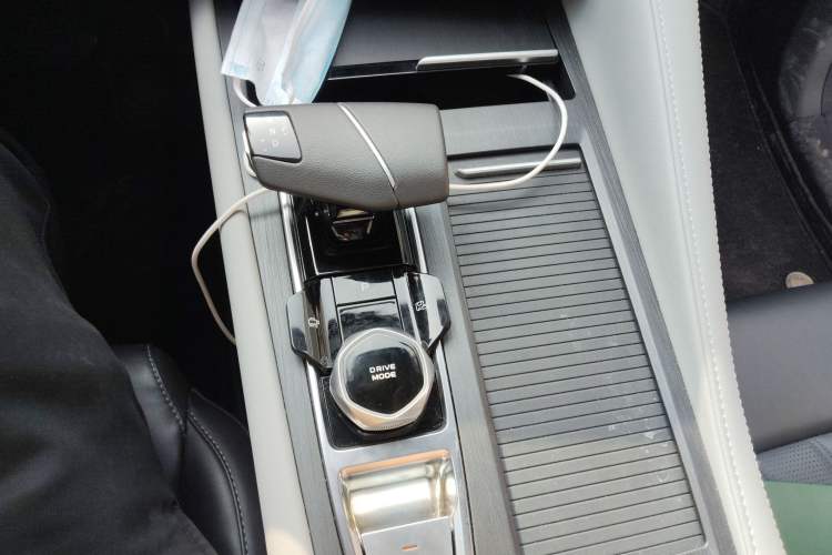 Used CHANGAN CS75 PLUS 2024 3rd Generation Champion Edition 1.5T Intelligent Drive Dynamic Model
