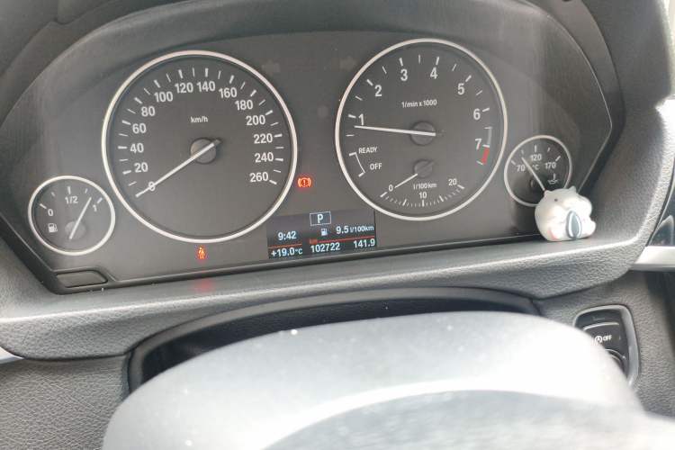 Used BMW 3 Series 2016 320Li Ambition Model
