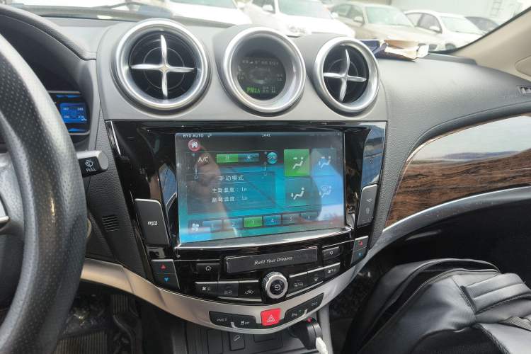 Used BYD S7 2016 2.0T Automatic Prestige Plus
