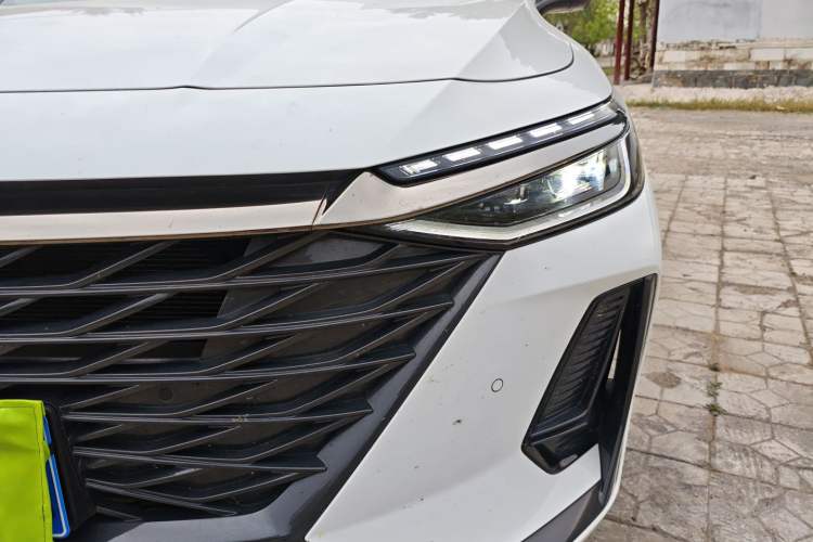 Used Chery Arrizo 8 2024 High-Performance Edition 2.0T DCT Powerfully Tuned Left Front Headlight