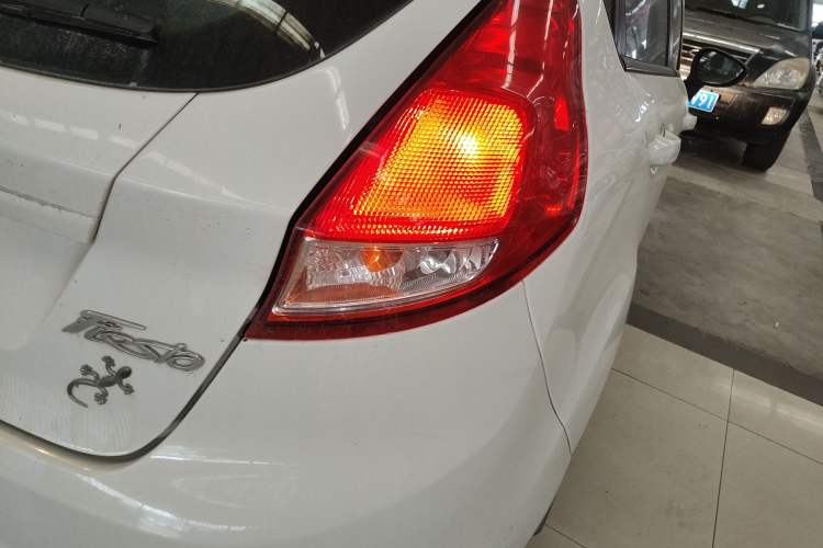 Used Ford Fiesta 2013 Hatchback 1.5L Automatic Prestige Model
