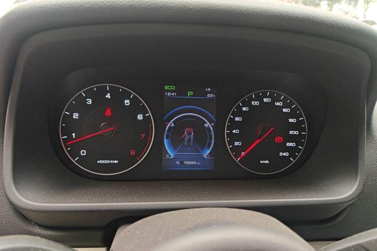 Used BYD Tang 2018 2.0T Automatic Smart Connect Prestige 7-Seater China V Standard Instrument Cluster