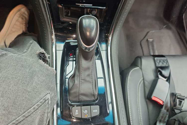 Used Cadillac ATS-L 2017 28T Fashion Edition
