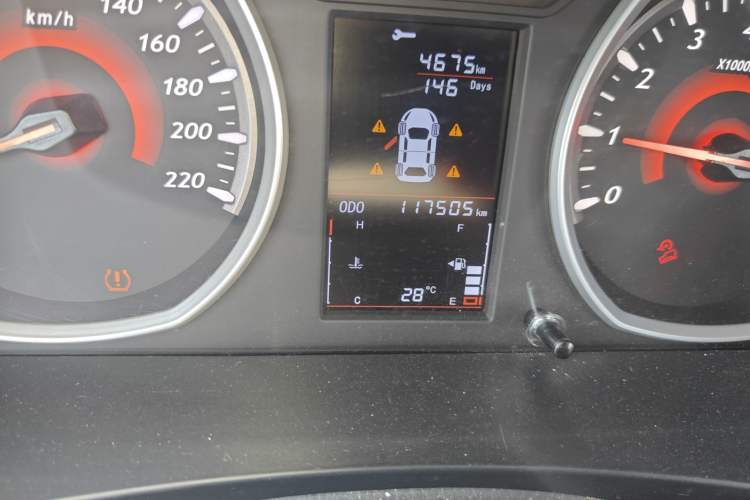 Used Soueast DX3 2018 1.5L Manual Luxury Model Odometer Close Up