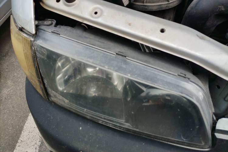 Used JAC Group Refine 2015 2.0L Shuttle Gasoline Long-Wheelbase Standard Version HFC4GA3-3D
