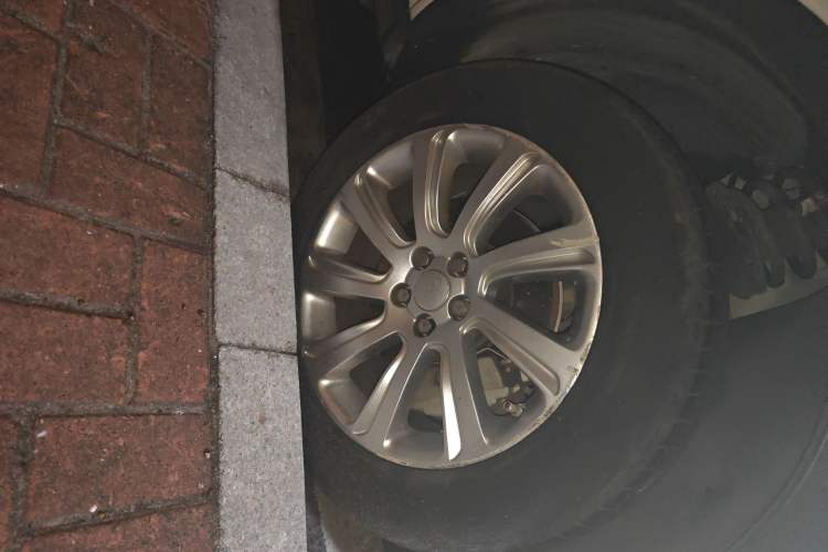 Used Land Rover Discovery Sport 2016 2.0T SE
