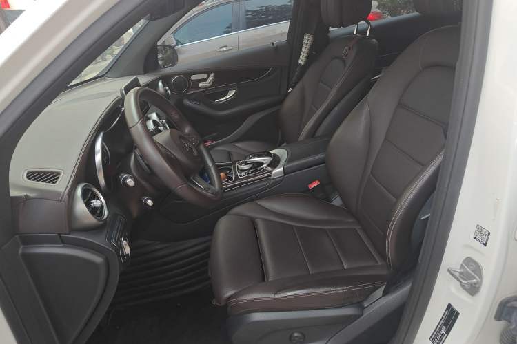 Used Mercedes-Benz GLC 2018 GLC 260 4MATIC Dynamic Edition
