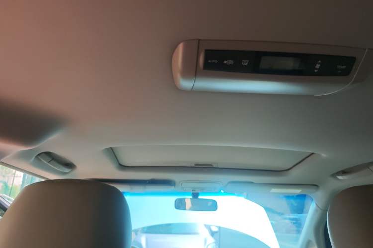 Used Honda Elysion 2012 2.4L VTi-S Prestige Edition
