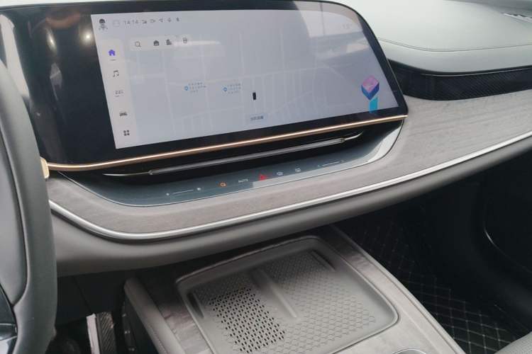 Used Hongqi Tiangong 08 2025 680 Ultra Four-Wheel-Drive Version