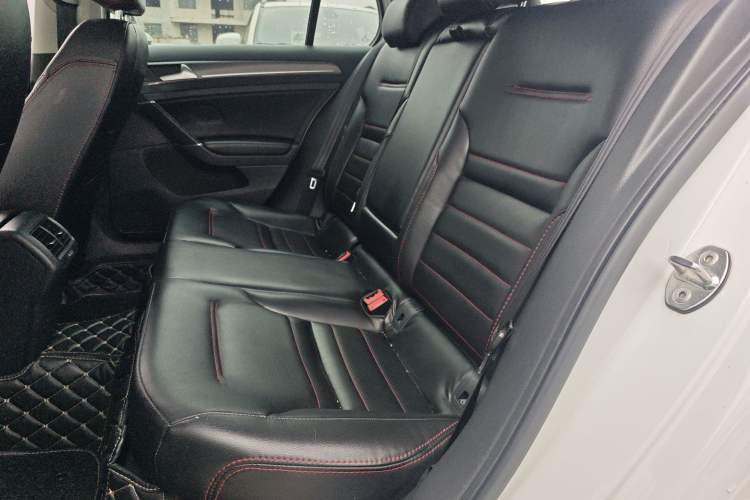 Used Volkswagen Golf 2016 1.6L Automatic Comfort Model
