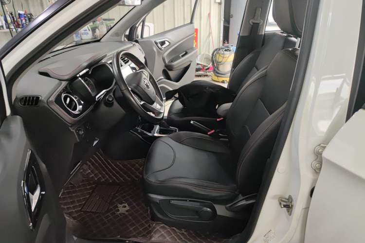 Used Brilliance V3 2016 1.5T Automatic Elite Model Left Front Seat