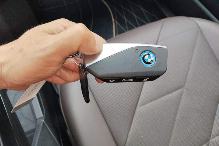 Used BMW iX 2022 xDrive40 Vehicle Key