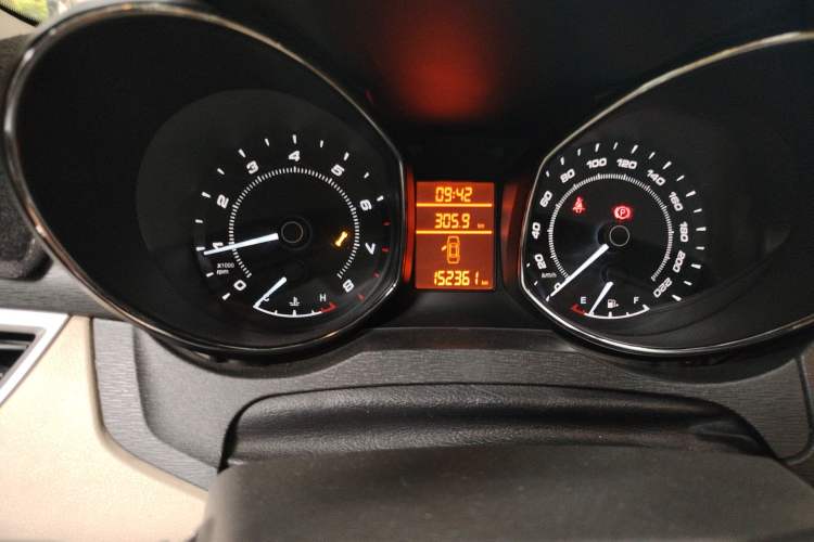 Used Chery Arrizo 7 2015 1.6L Manual Zhi Ling Edition