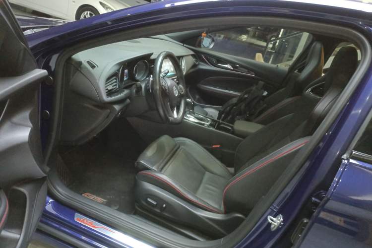 Used Buick Regal 2017 GS 28T Luxury Model
