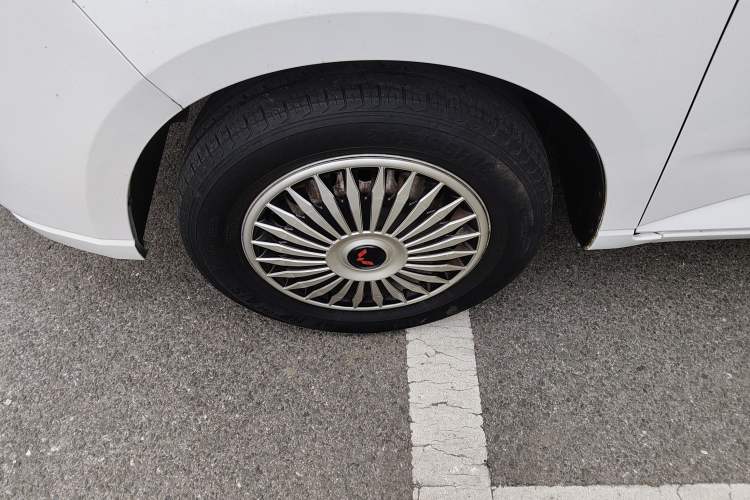 Used Wuling Hongguang PLUS 2019 1.5T Manual Standard Edition 5 Seats
