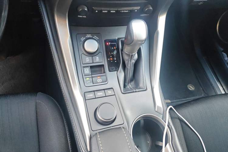 Used Lexus NX 2015 200 Front-Wheel Drive X-Trail SE Edition