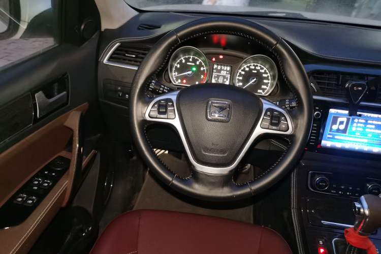 Used Zotye T600 2015 2.0T DCT Prestige Edition Steering Wheel