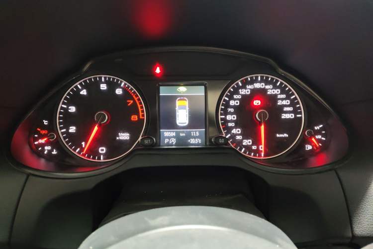 Used Audi Q5 2017 Plus 40 TFSI Technology Model Instrument Cluster