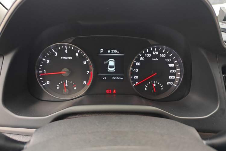 Used Hyundai Elantra (6th Generation / Lingdong) 2019 1.5L CVT ZhiXuan – Elite Version Odometer Close Up