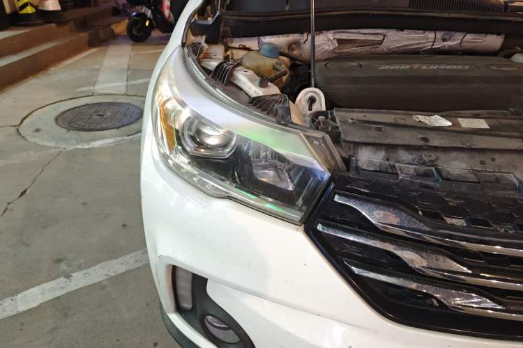 Used GAC Trumpchi GS4 2015 200T G-DCT Luxury Edition Right Front Headlight