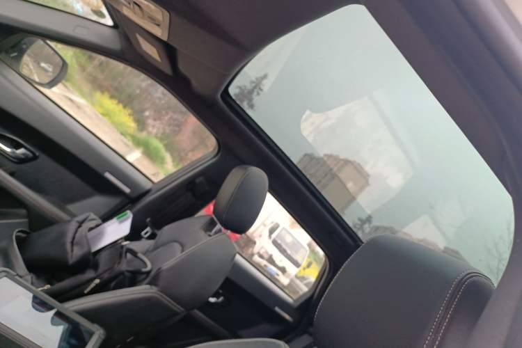 Used Land X7 2016 2.0T Panoramic Prestige Edition
