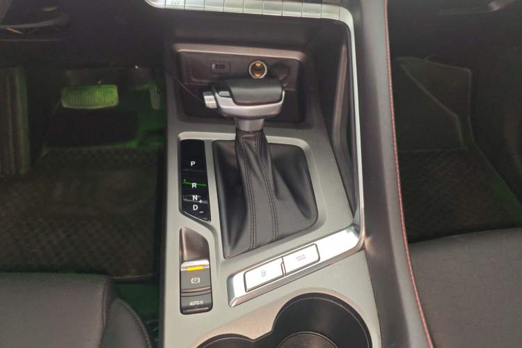 Used CHANGAN CS35PLUS 2021 Revised Version Blue Whale NE 1.4T DCT Luxury Edition