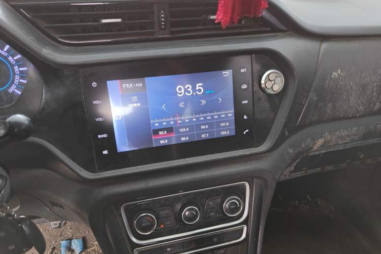 Used Chery Tiggo 3 2016 1.6L Manual ZhiShang Edition