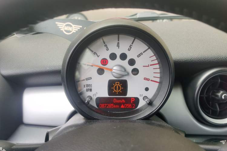 Used MINI 2011 1.6L ONE