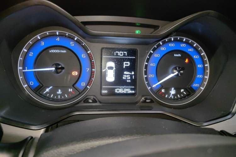 Used Geely Auto Vision X3 2019 Upgraded Model 1.5L CVT Elite Version