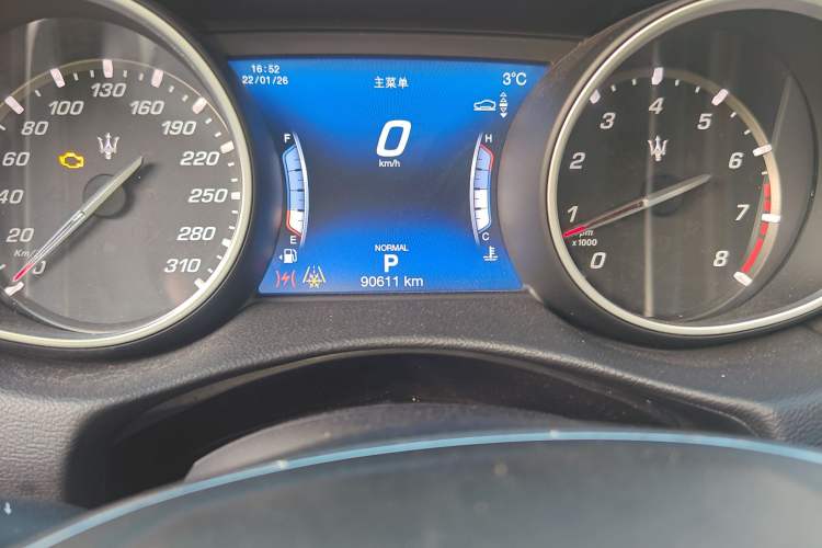 Used Maserati Levante 2019 3.0T Standard Version China V Emission Standard Odometer Close Up