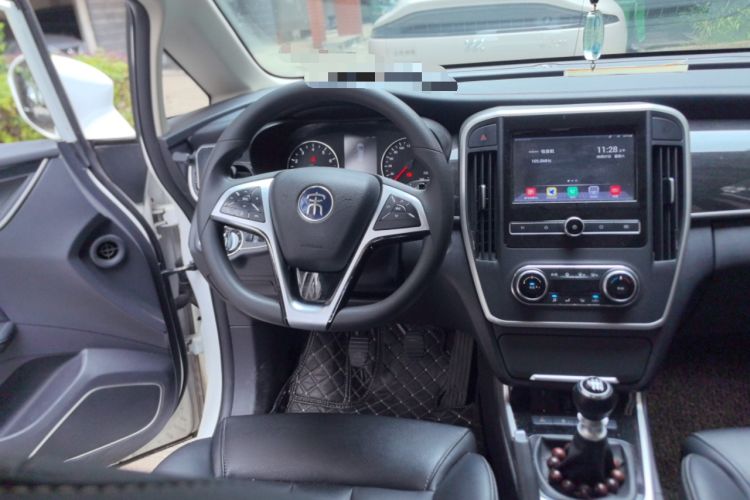 Used BYD Song MAX 2017 1.5T Manual Smart Connect Luxury 7-Seater