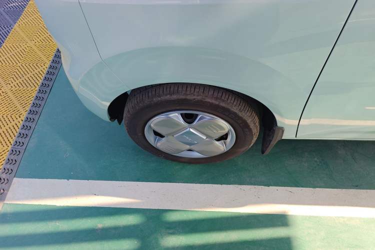 Used Geely Galaxy Panda 2024 Panda Mini 200km Endurance Bear
