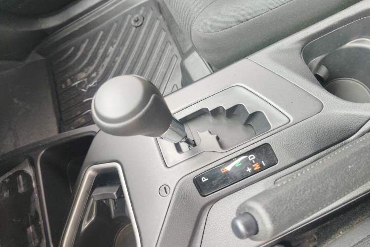 Used Toyota RAV4 2018 2.0L CVT Two-Wheel Drive Fashion X Edition